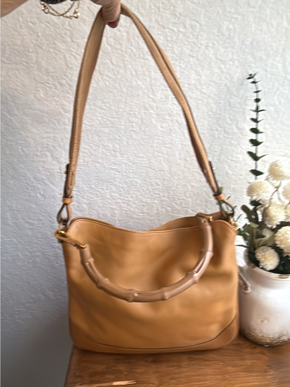 GUCCI calfskin leather shoulder tote bag authenticity included !! - Picture 3 of 15